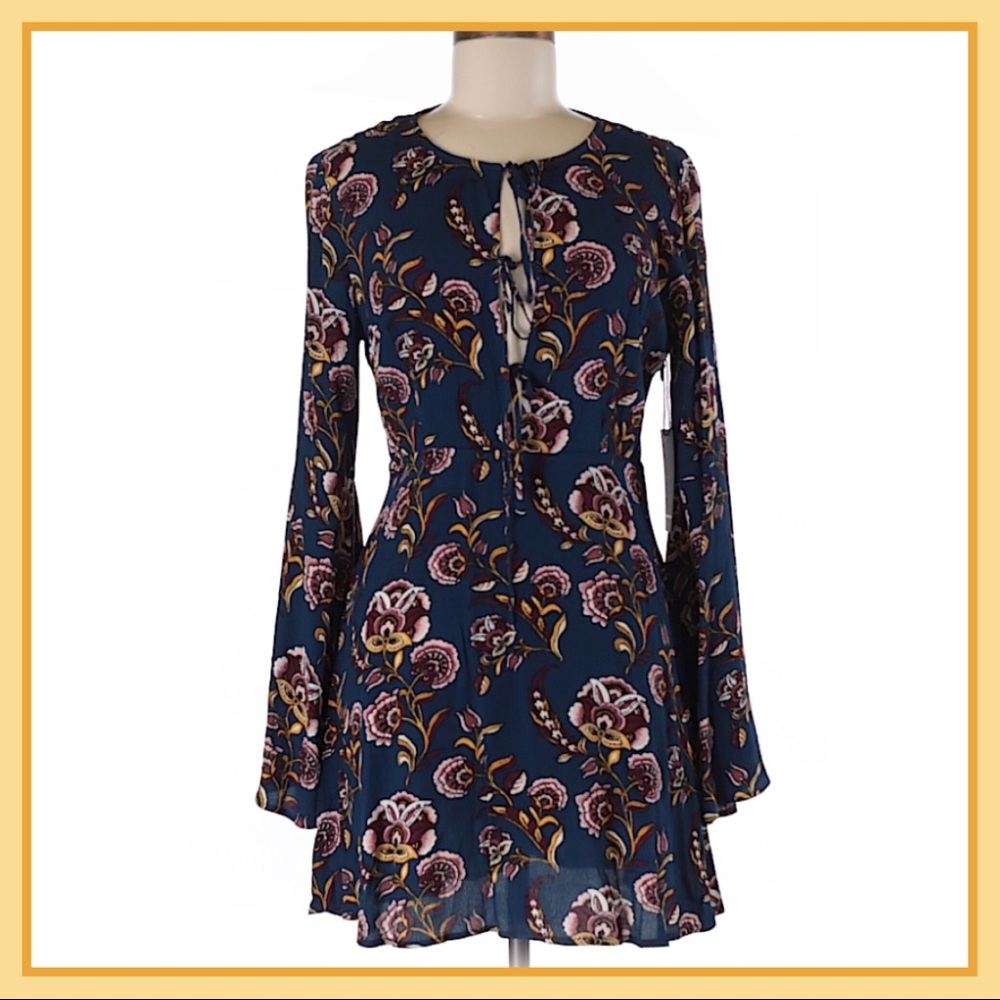 End of Yr Sale 🎈🆕 Forever 21 Floral Mini Dress